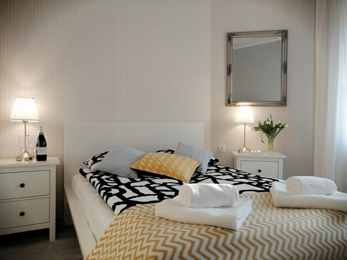 Cicha Przystan - Apartamenty Wyspa Solna Kolobrzeg Bagian luar foto